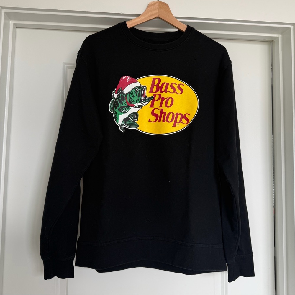 Bass Pro Shops Santa Bass Christmas Sweatshirt Adult Medium Black Holiday Top - Picture 4 of 5